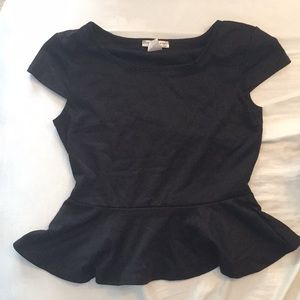 A’gaci black cap sleeve peplum top